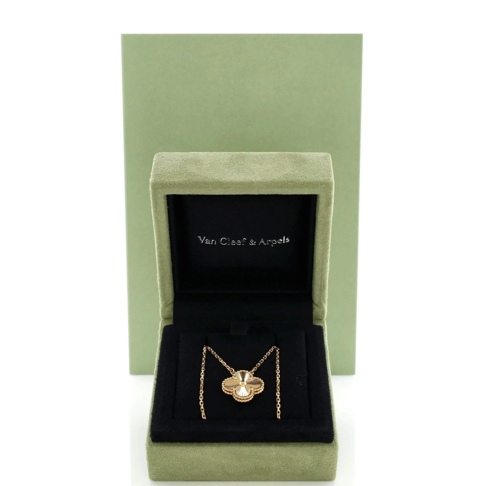 Vintage Alhambra Pendant Necklace Guilloche 18K Yellow Gold