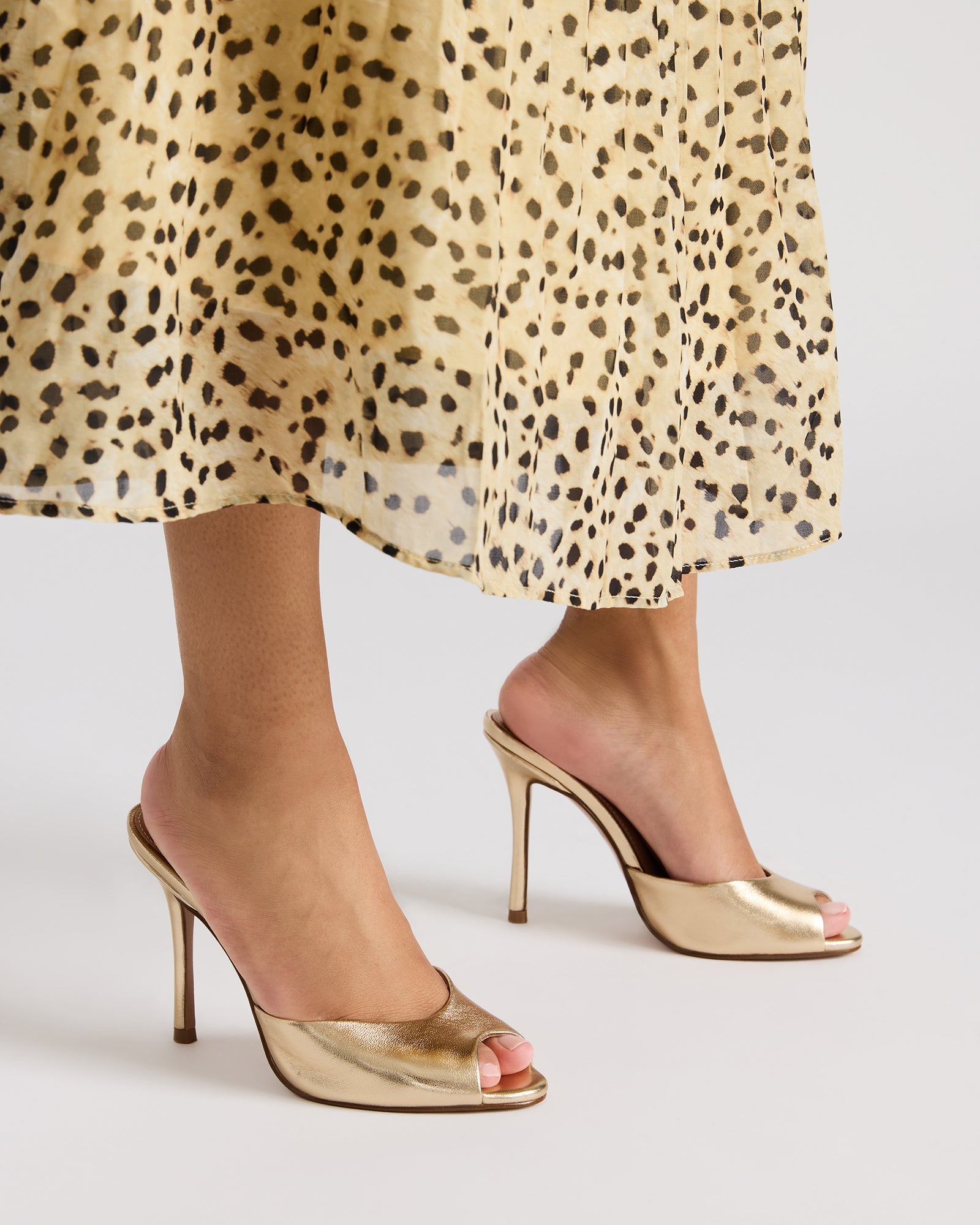 Priya Gold Leather
