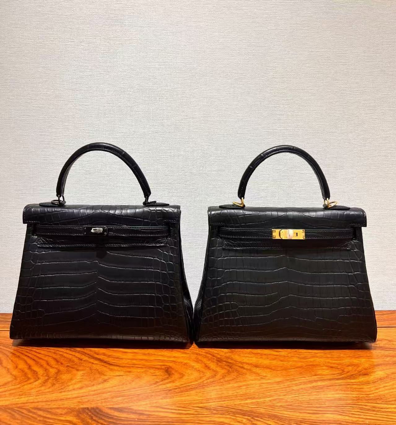 Hermes kelly 28-32cm Nile crocodile, matte black color, black buckle