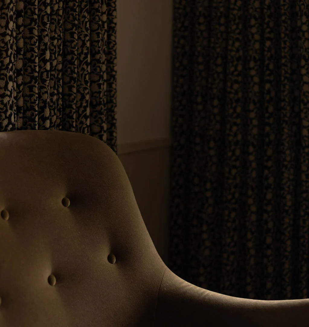 Rui Armchair