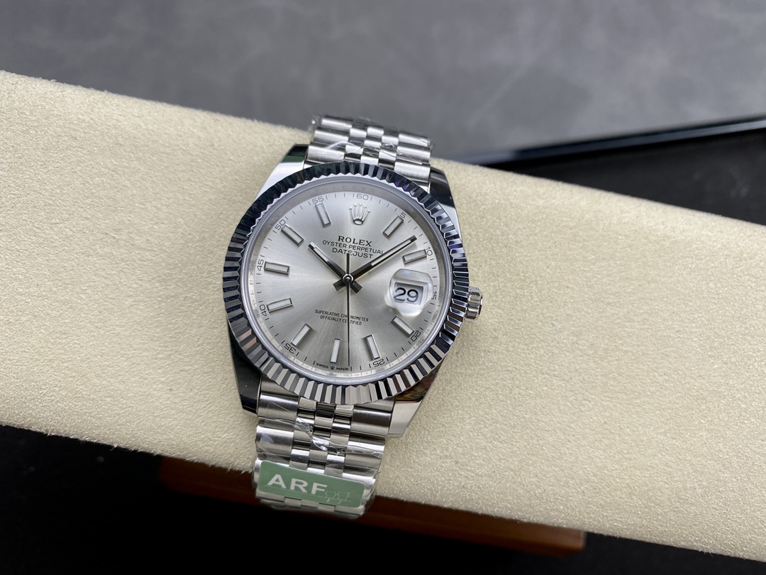 Rolex Datejust 41mm Stainless Steel 126334 0004 Silver Index Jubilee Mens Watch