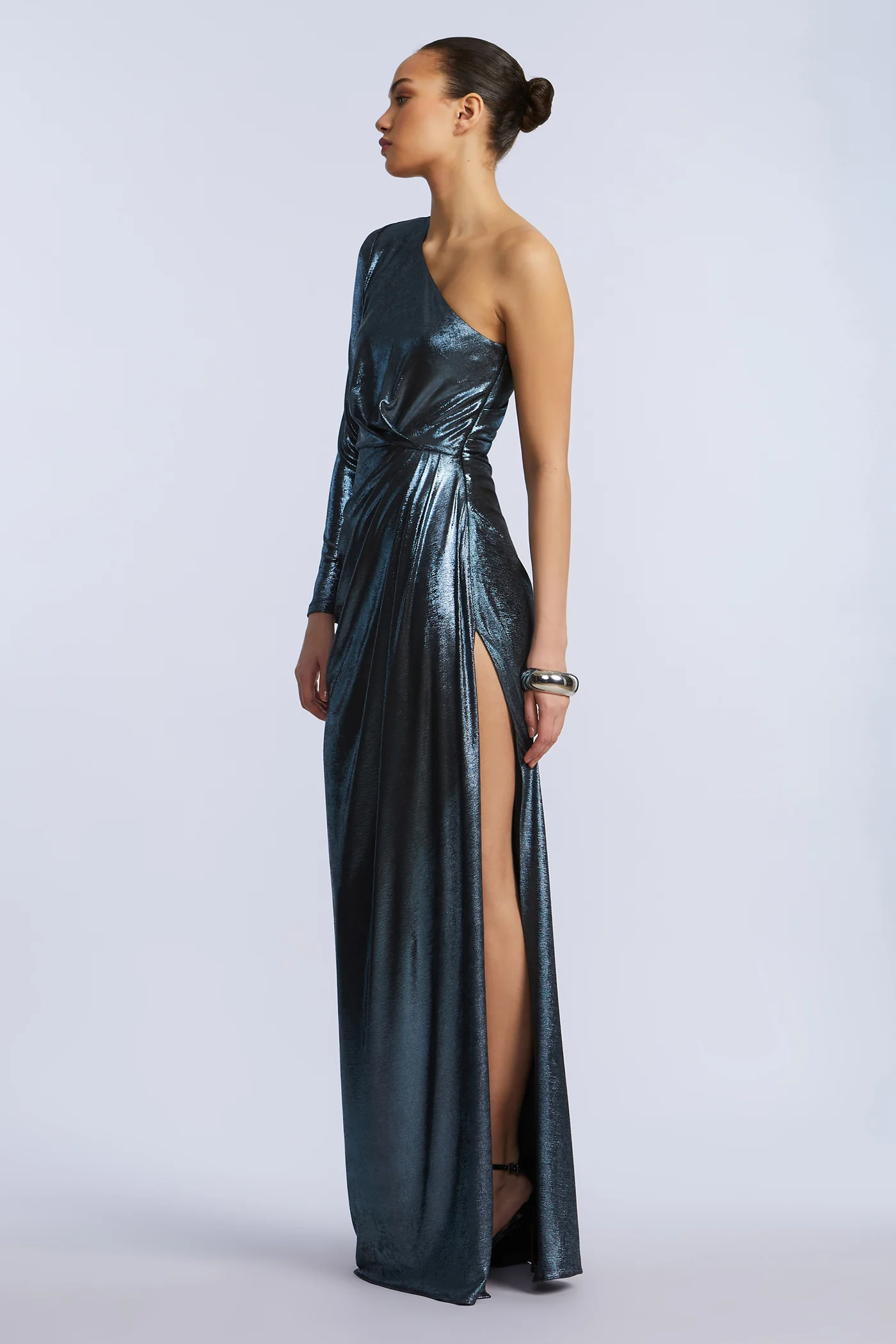 Strong Shoulder Gown
