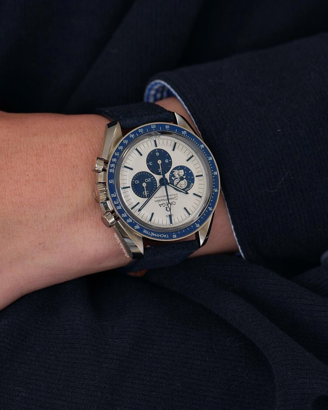NEW OMEGA Speedmaster “Silver Snoopy Award” Mission Helios 13 50th Anniversary