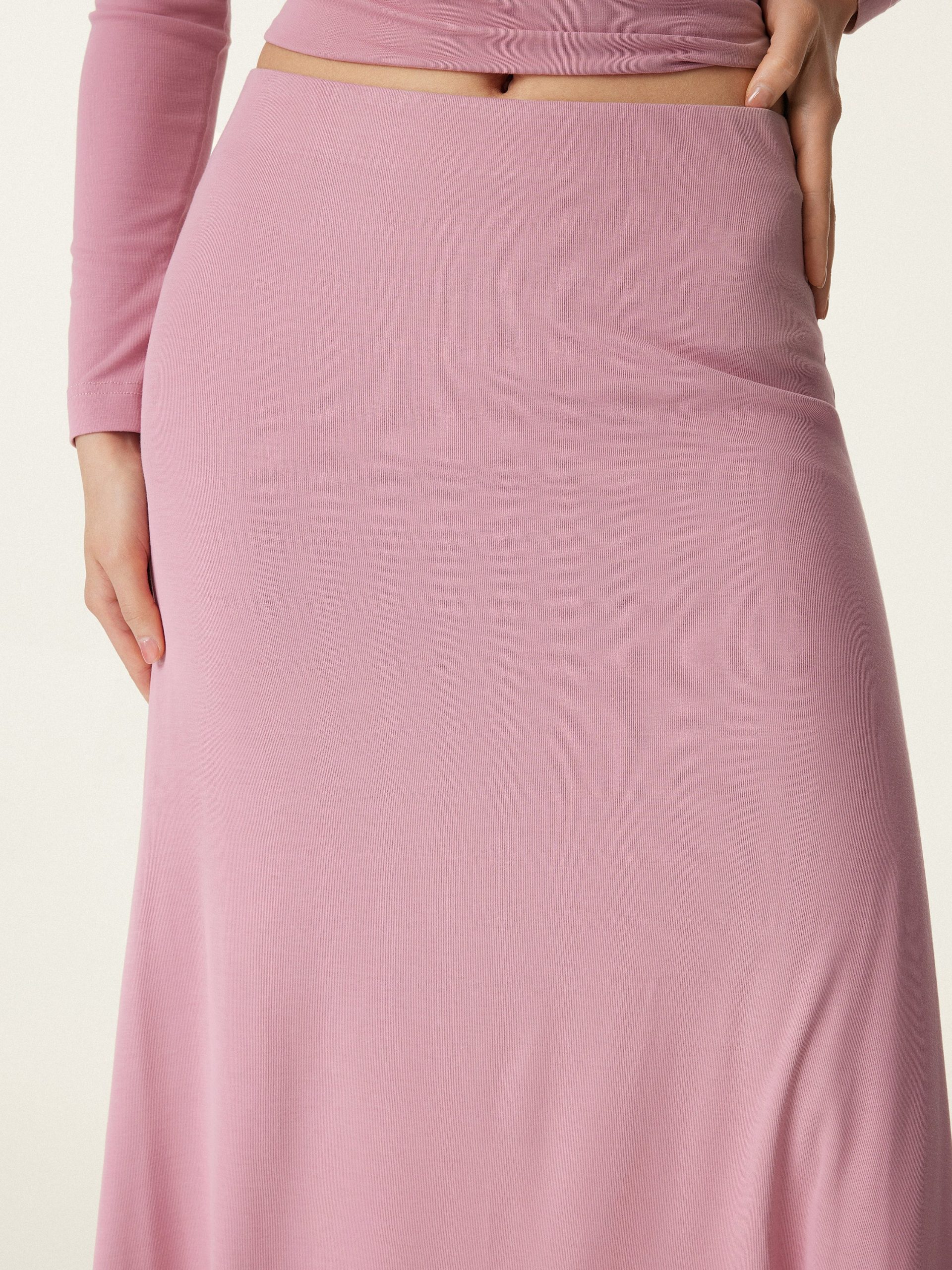 Breezy Pull-on Mermaid Midi Skirt