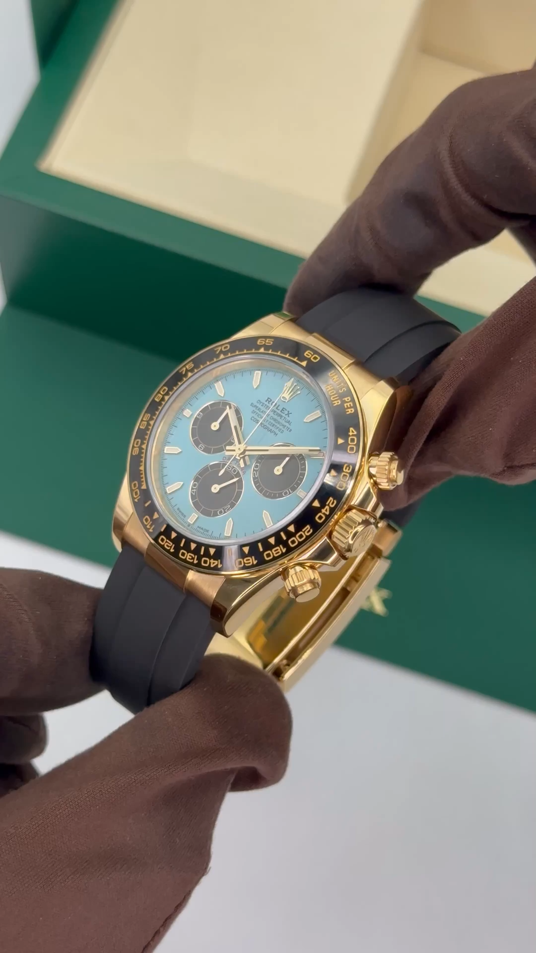 Rolex Cosmograph Daytona Turquoise Blue Dial 40 mm 126518ln-0014