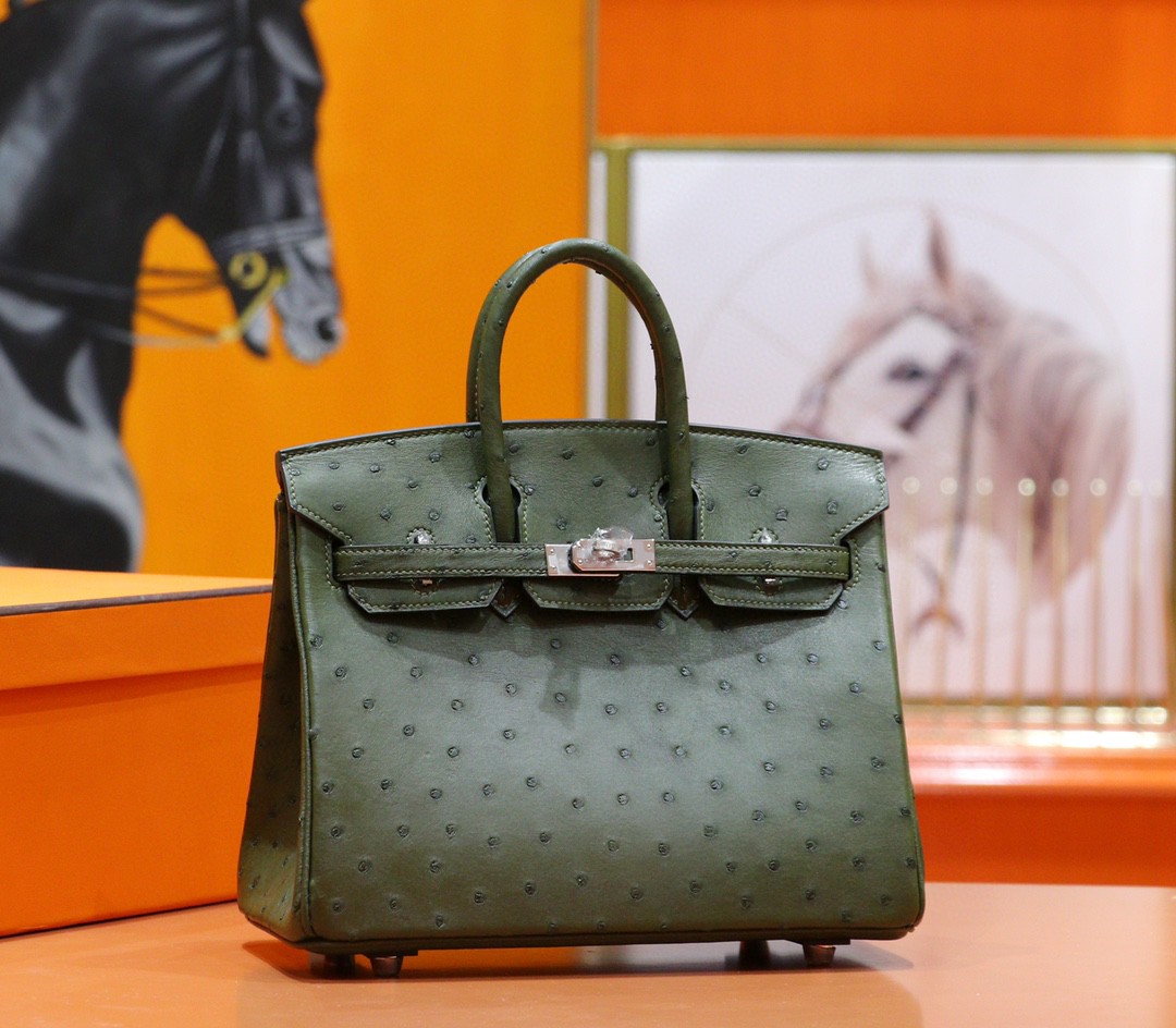 Hermes Birkin gold bag, olive green color, South African ostrich leather, fully hand-sewn, silver buckle, 25cm long customization