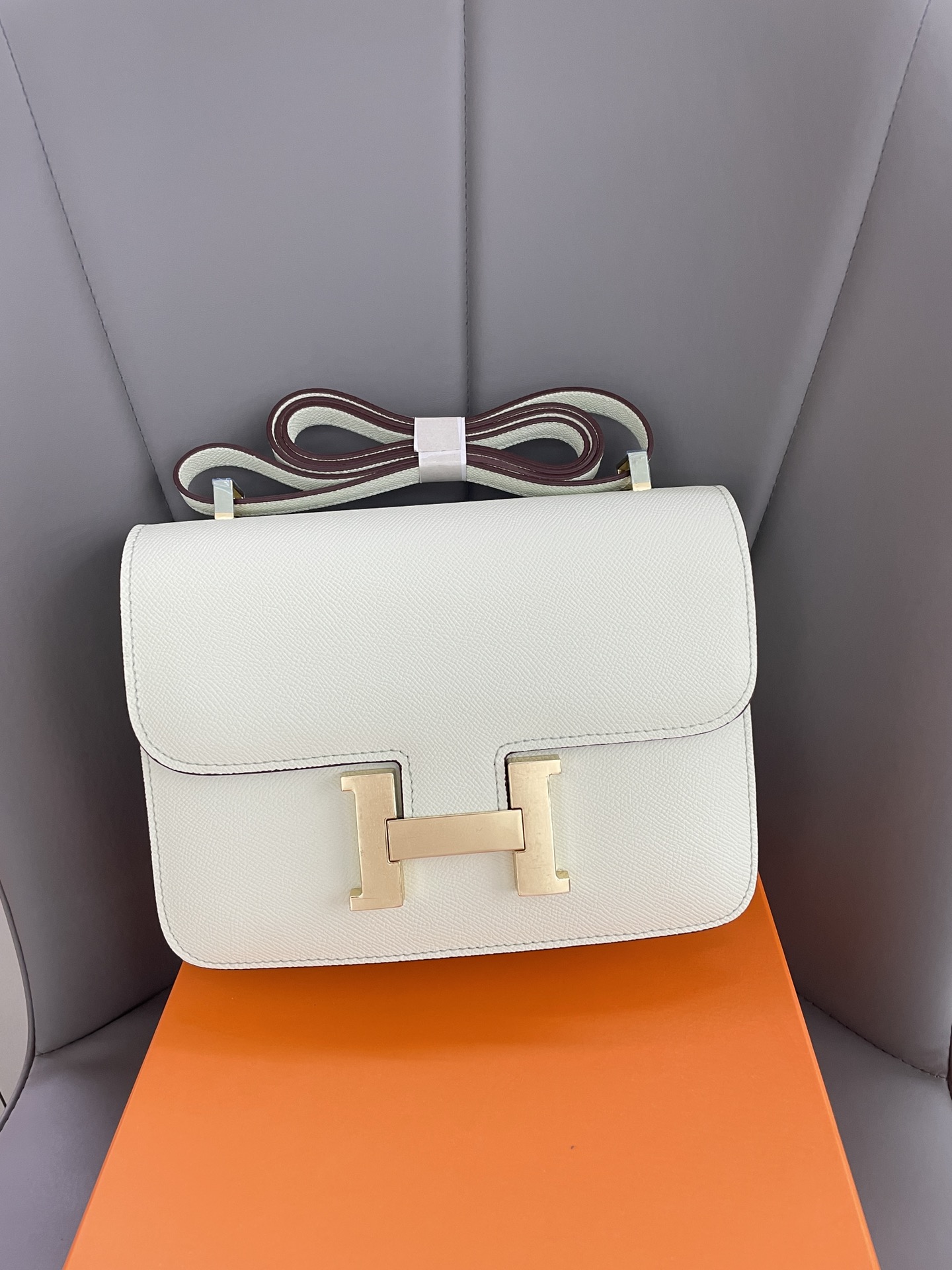 Hermes Constance Mini 19-24