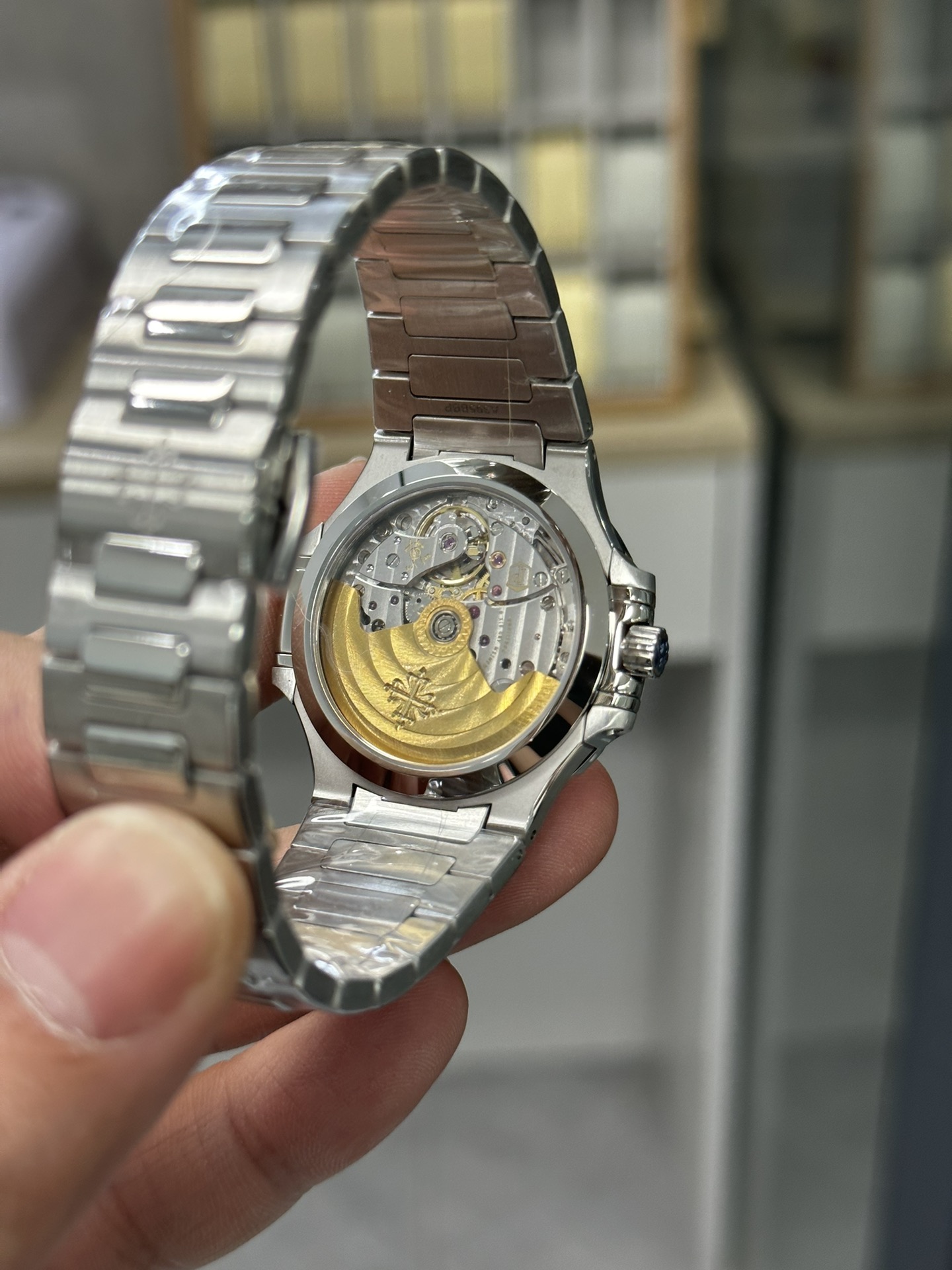 Patek Philippe Nautilus Automatic Diamond Grey Dial 7118 1200A 011 35.2mm