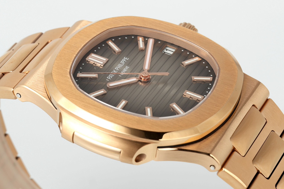 Replica Patek Philippe Nautilus 5711R 001 40MM Mens Watch