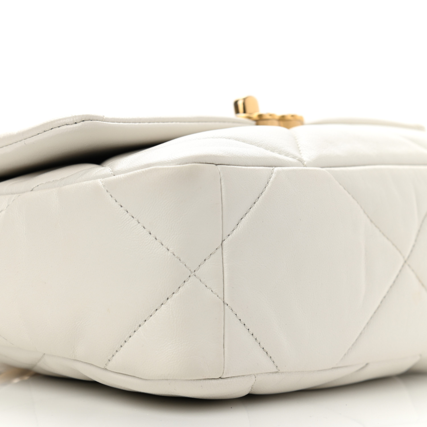 Goatskin Quilted Medium Chanel 19 Flap White
