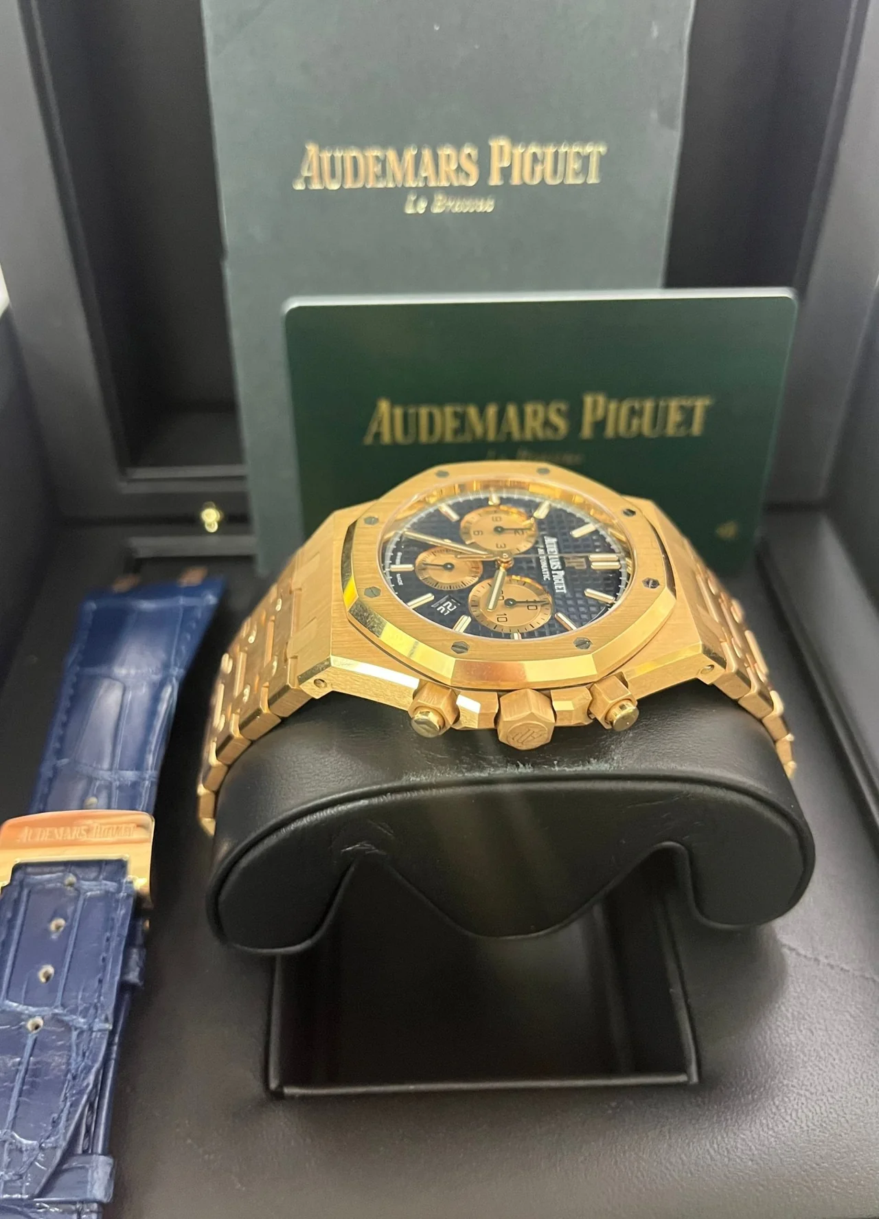 ROYAL OAK FROSTED GOLD CHRONOGRAPH Blue Dial 41mm