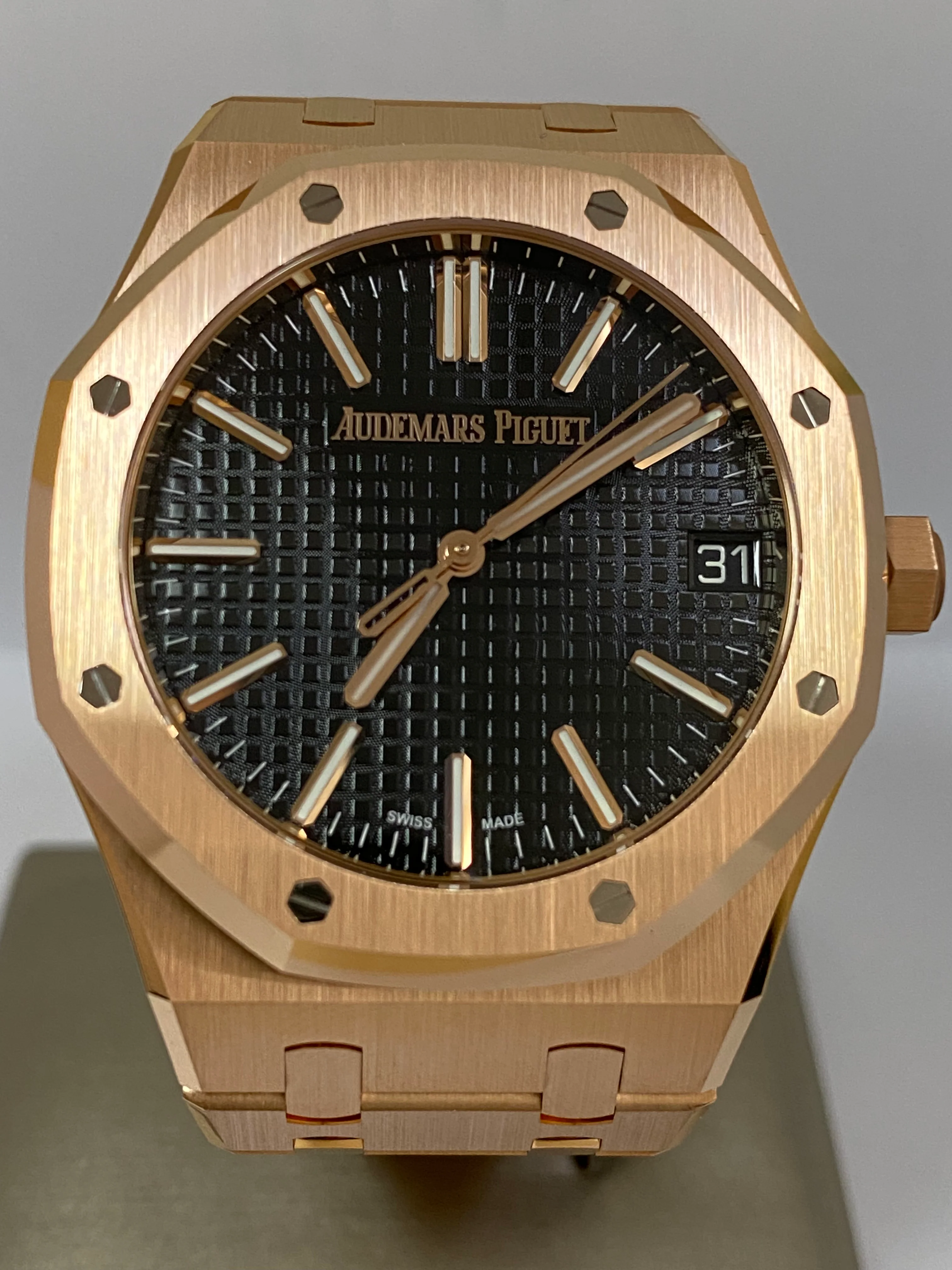 Audemars Piguet Royal Oak Selfwinding - 2023 - Rose Gold - Black Dial 15510OR.OO.1320R.04