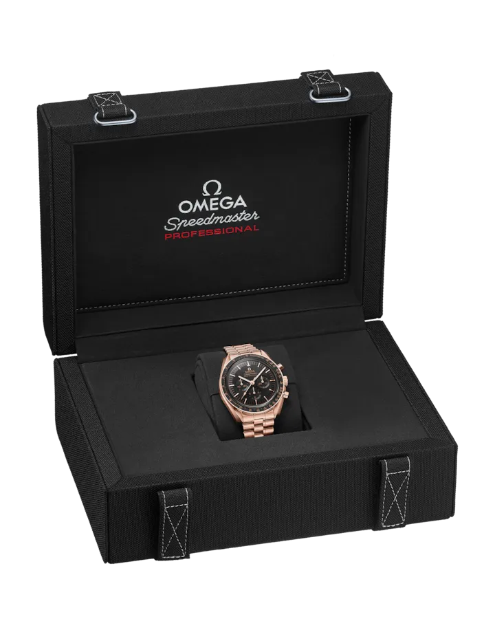 OMEGA SPEEDMASTER MOONWATCH PROFESSIONAL 42 MM, SEDNA™ GOLD ON SEDNA™ GOLD