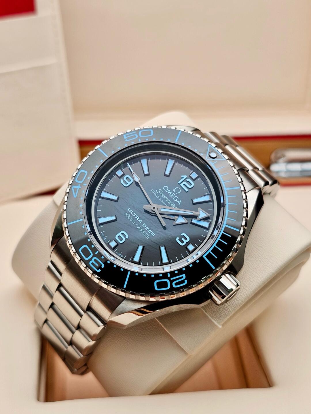 Planet Ocean watch 45.5mm Master Chronometer