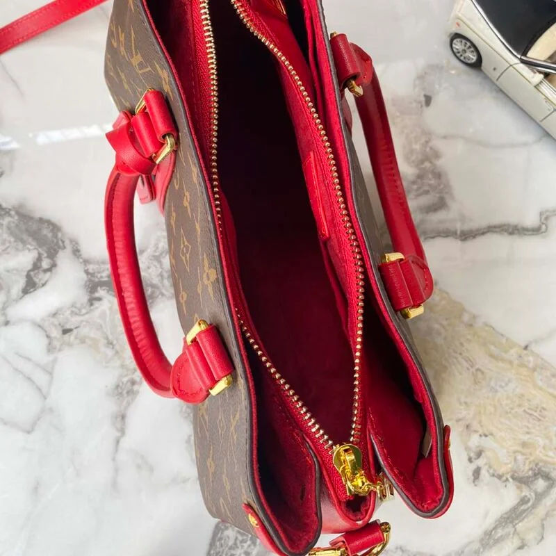 Louis Vuitton Monogram Canvas Soufflot Bb