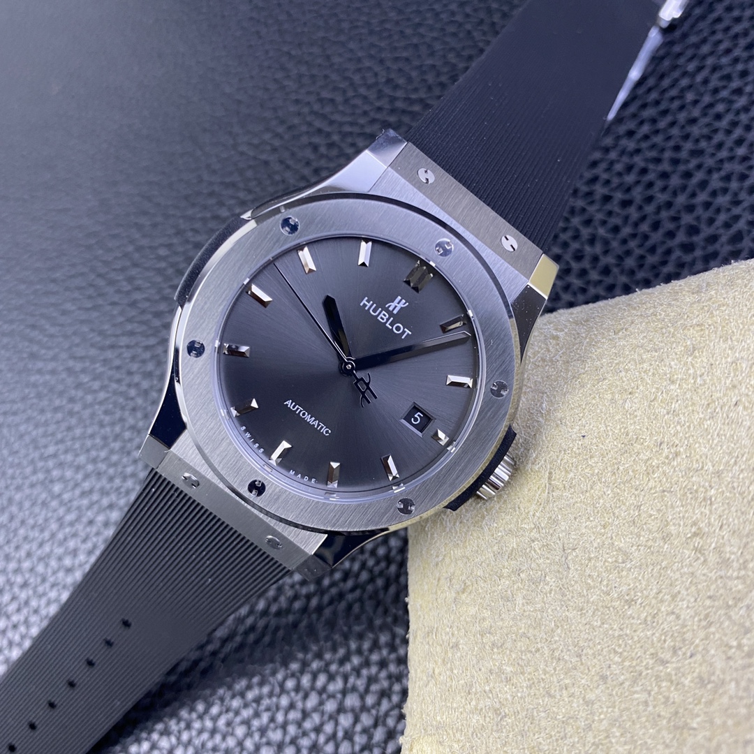 Hublot Classic Fusion 511.co.1181.rx 45mm Mens