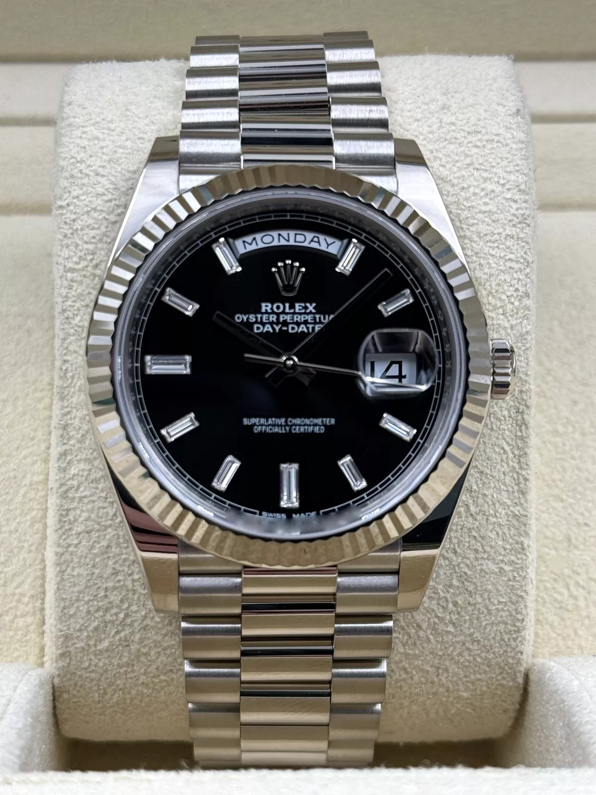 【Super Clone】RLX  Day-Date President 40mm White Gold Black Diamond Baguette Dial - 228239