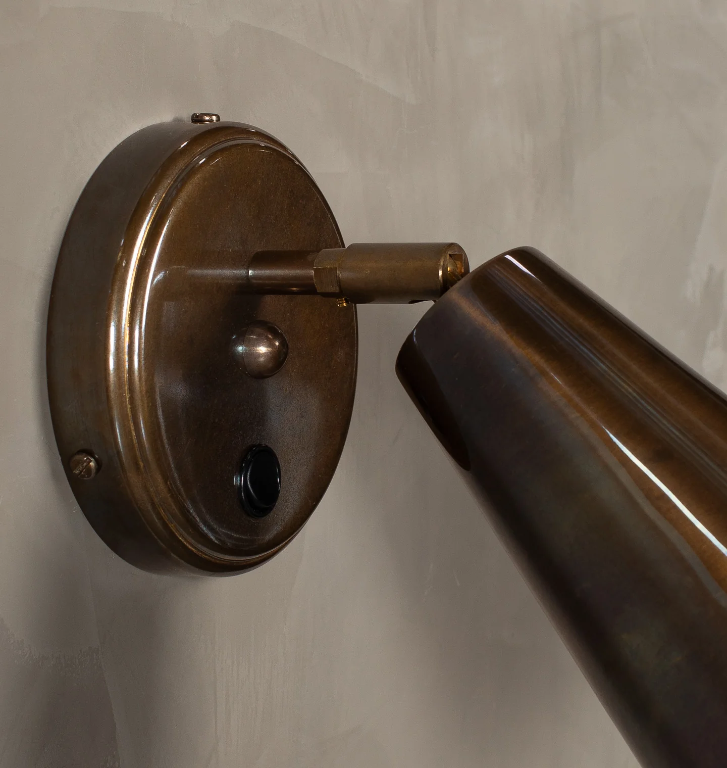 Cashel Wall Light Antique Brass