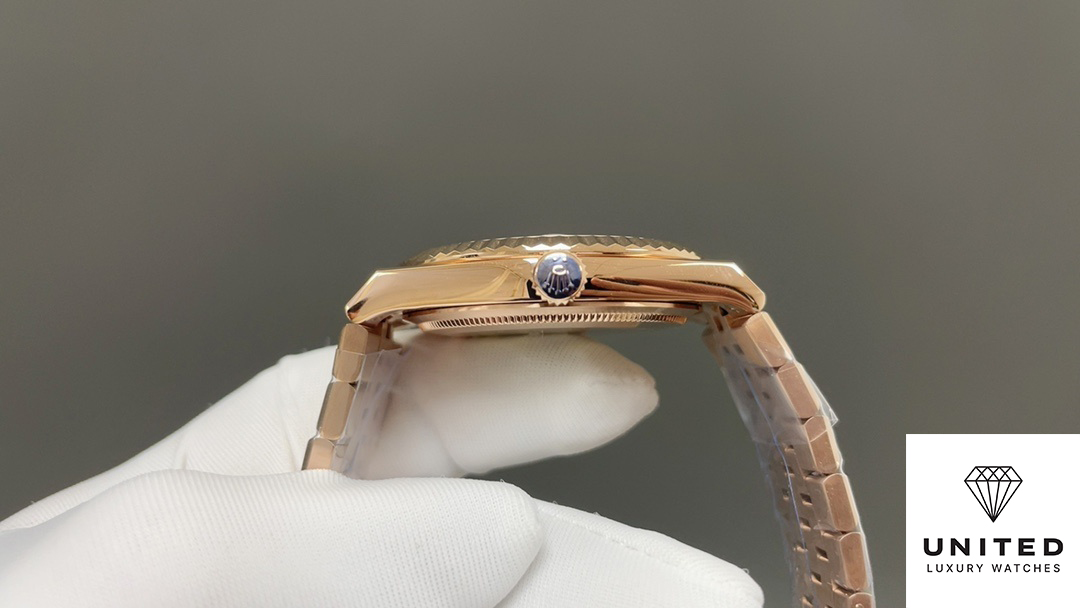 Rolex Land-Dweller 40 Oyster, 40 mm, Everose gold M127335-0001