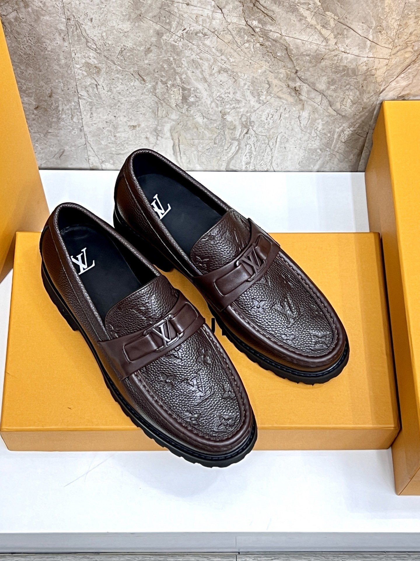 L X V Men's new high qualityLoafers detail 3