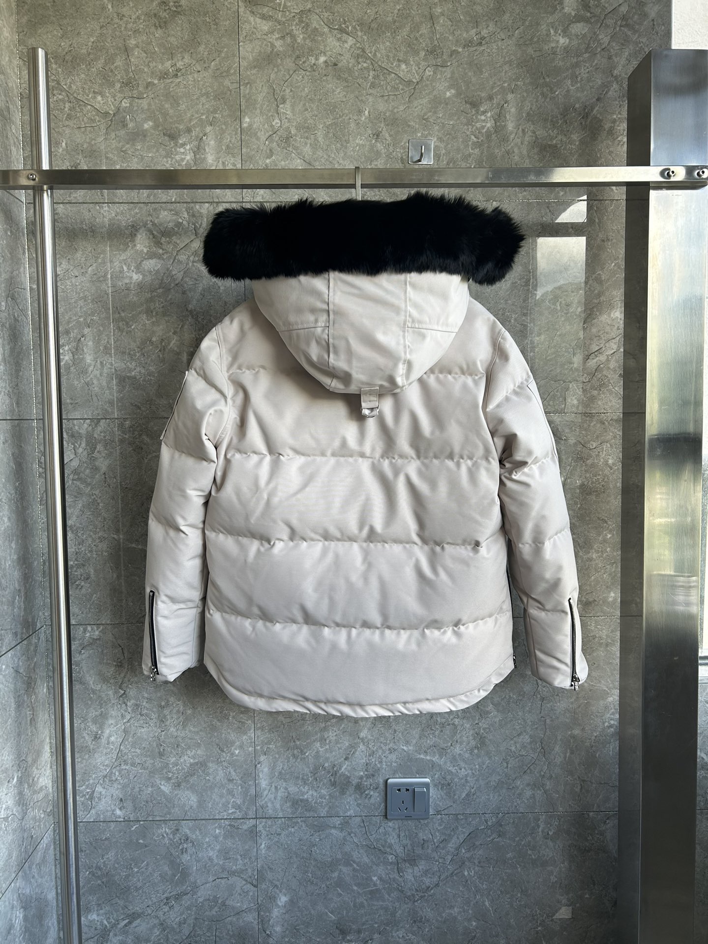 Moose Knuckles 06 Men Winter Jacket Size S-XXL Beige