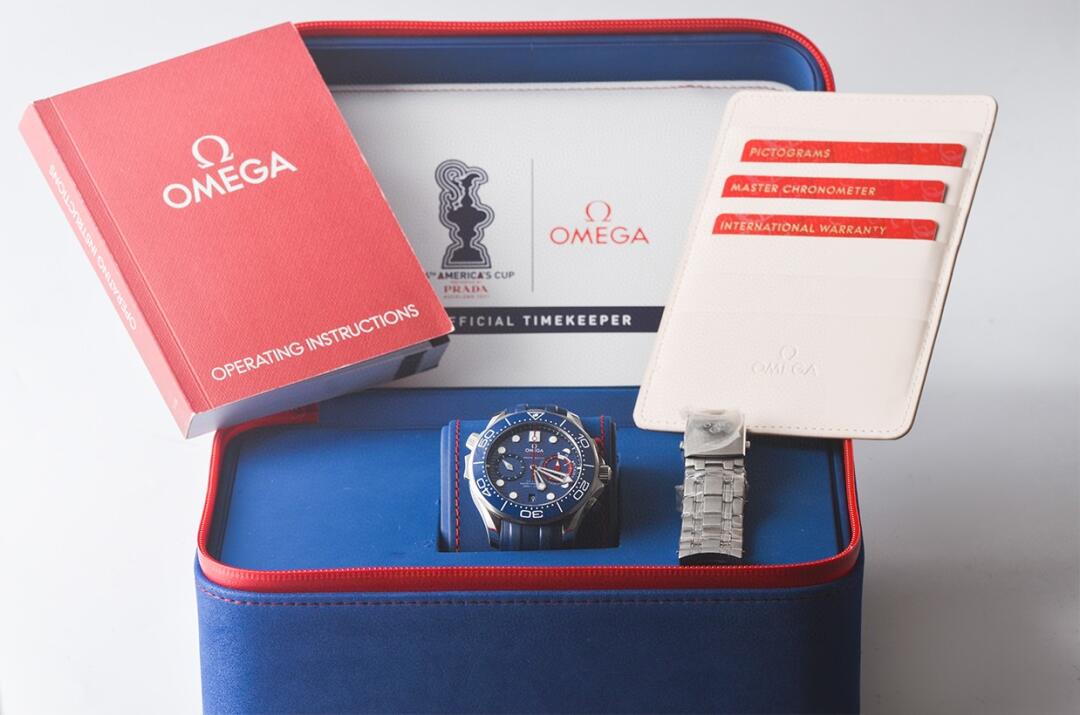 Seamaster Diver 300m America's Cup 44mm