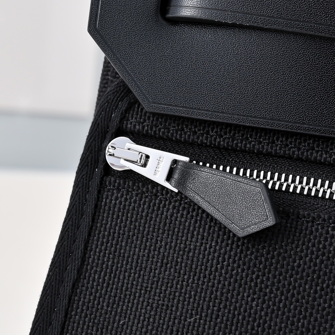 Hermes Herbag Mini 20