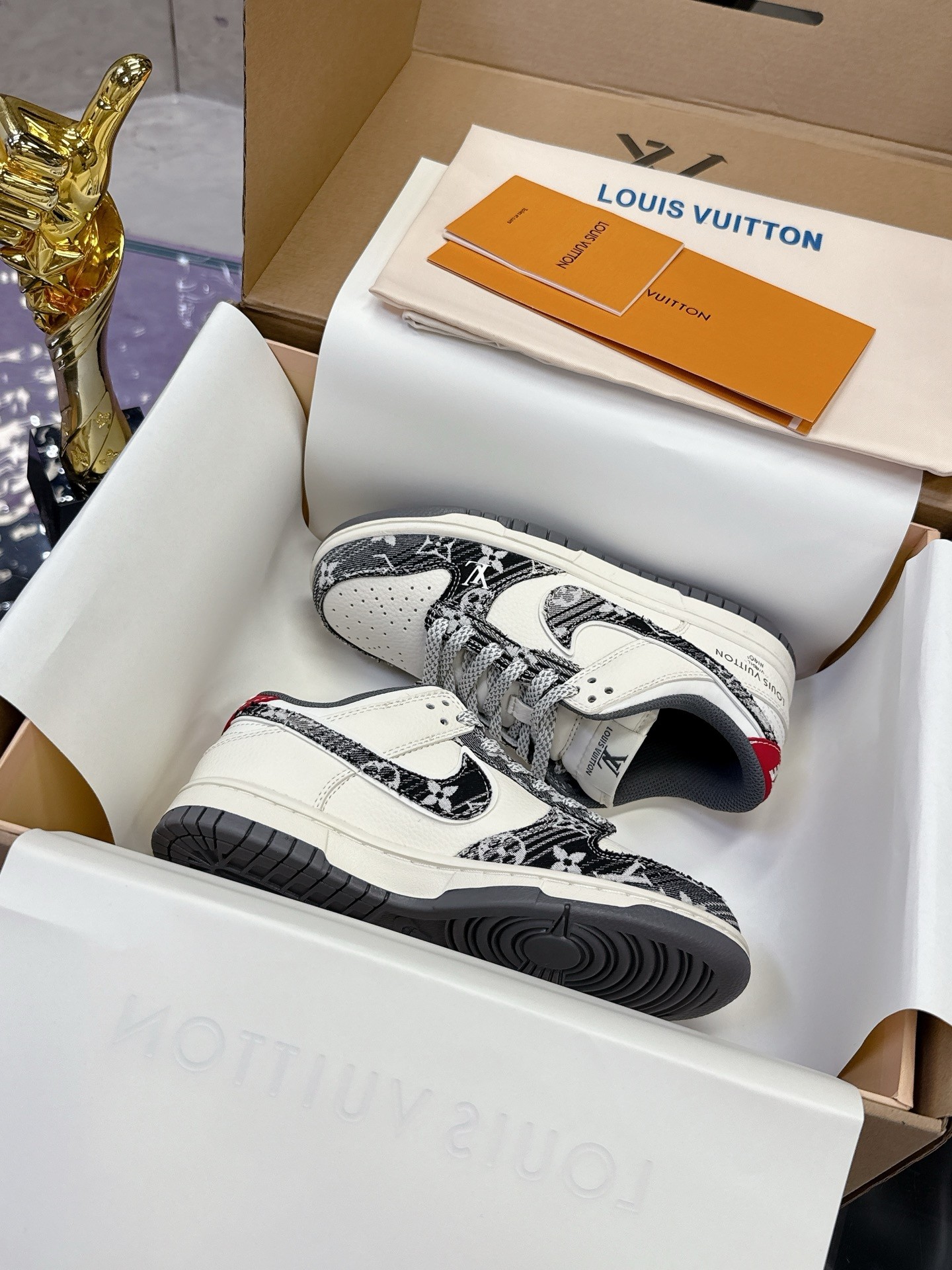 NK Air1 Low x LXV detail 2