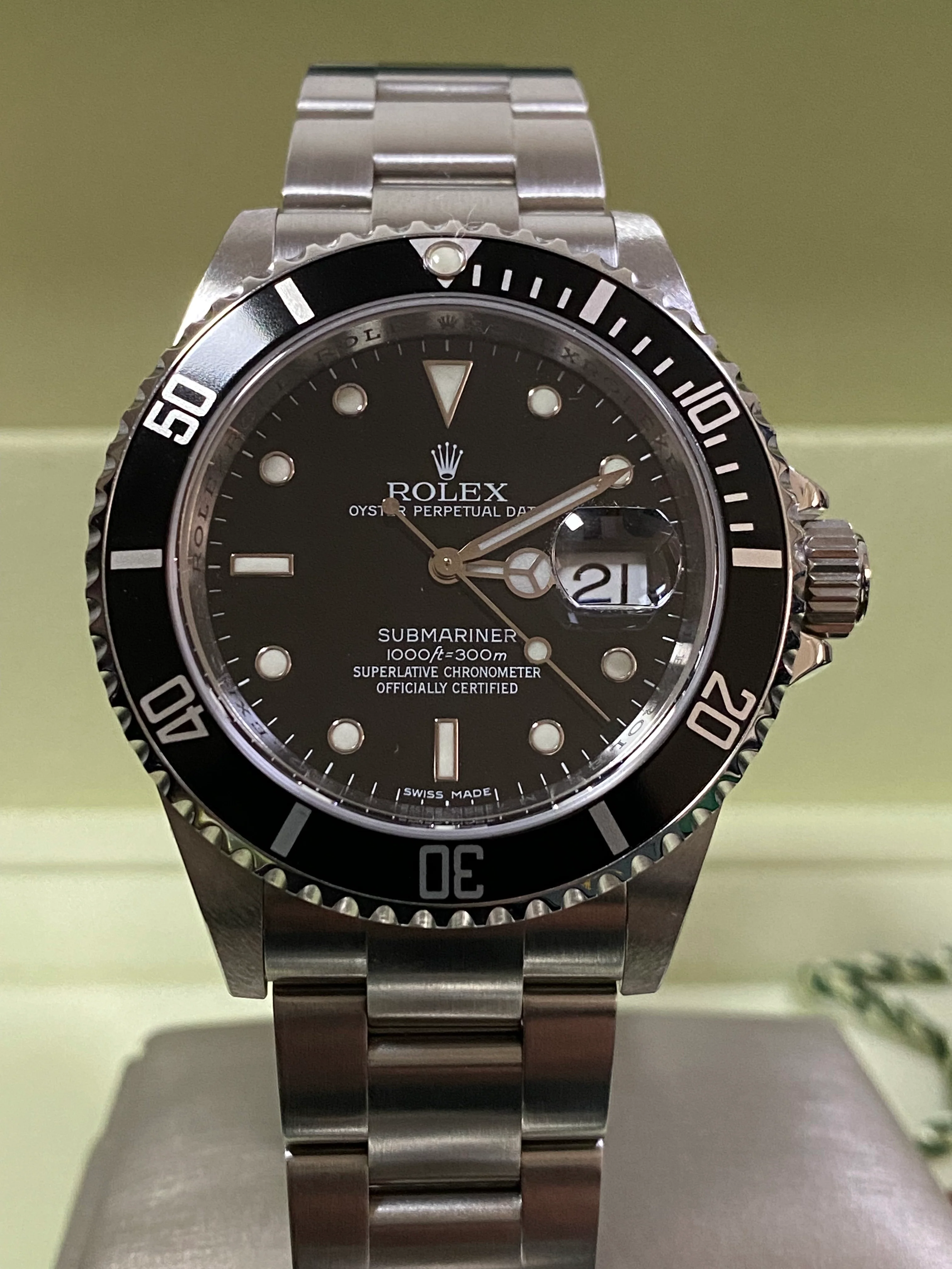 Rolex,Submariner Steel Submariner Date - M serial - Pre Ceramic Bezel - Black Dial - 16610 UNPOLISHED FULL SET