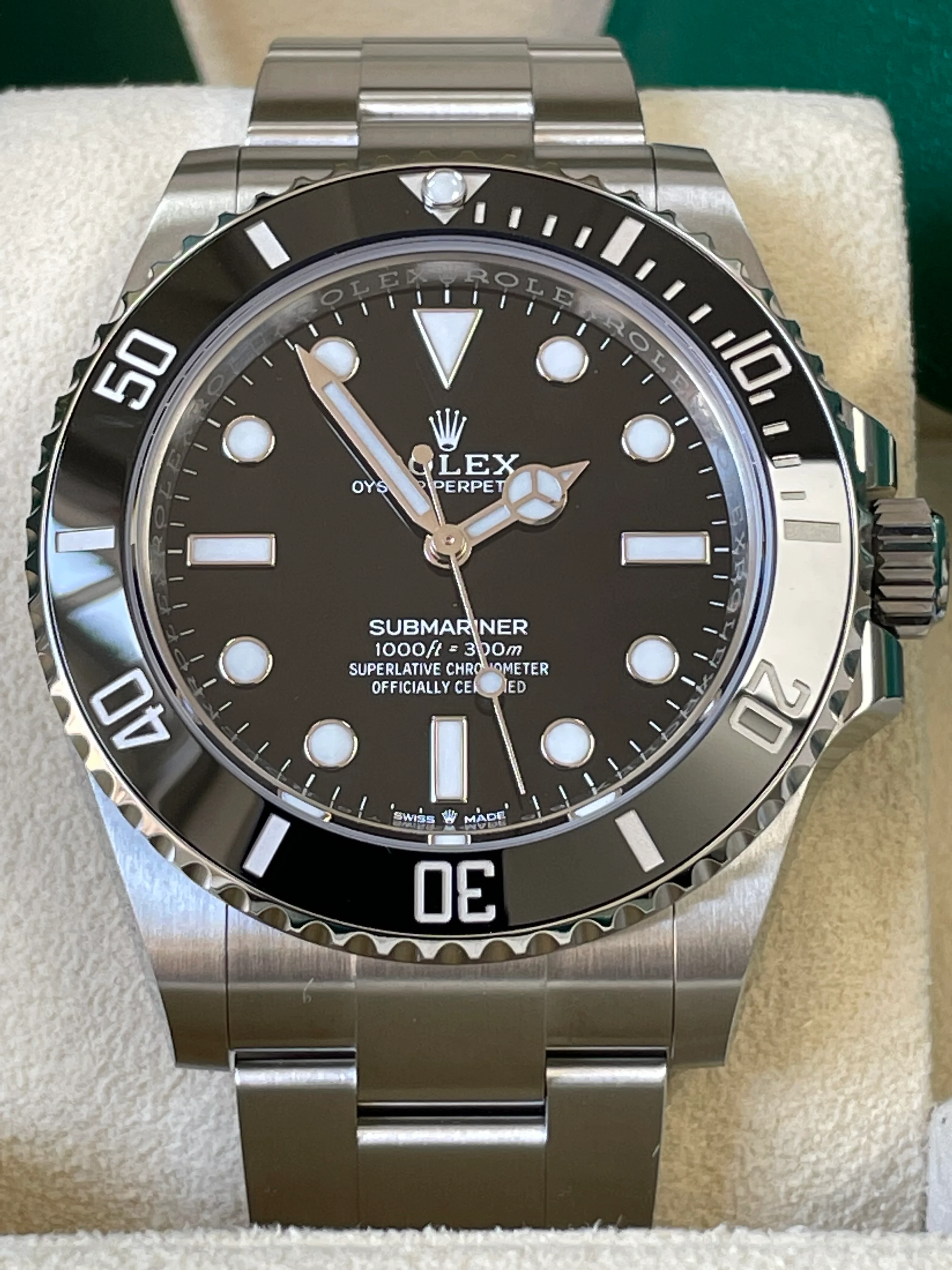 Rolex Submariner No Date - 2023 - Black Dial - 124060