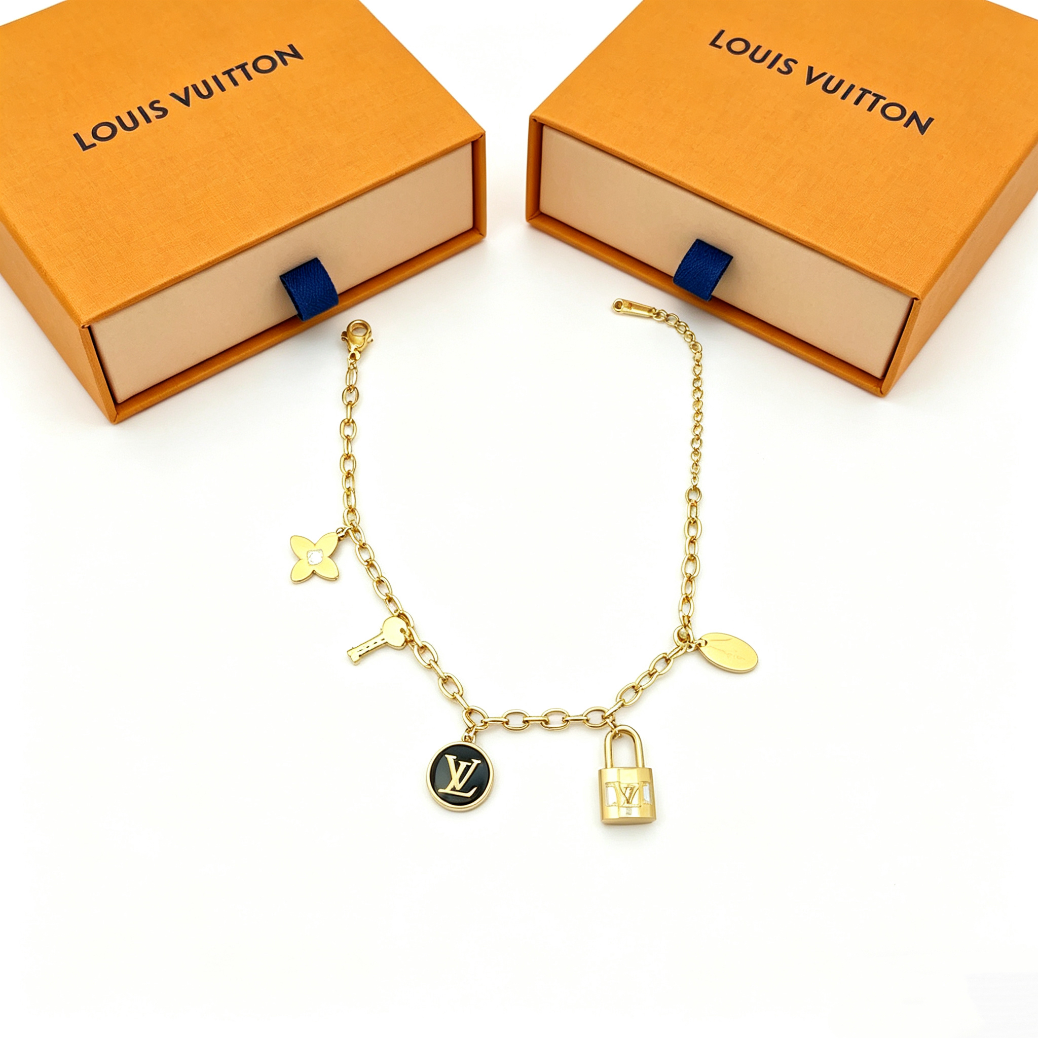 L — Metal Bracelet with Key Lock Pendant Style