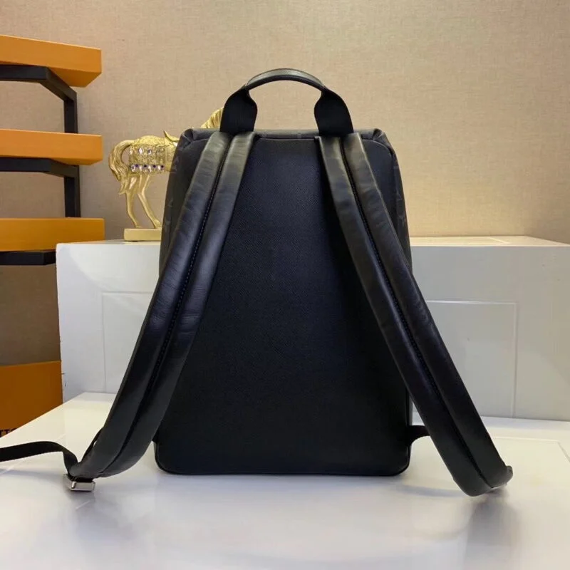 Louis Vuitton Discovery Backpack M30232 M30228
