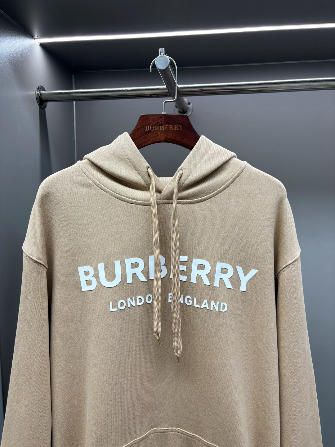Burberry Unisex Sweatshirt Size S-XXL