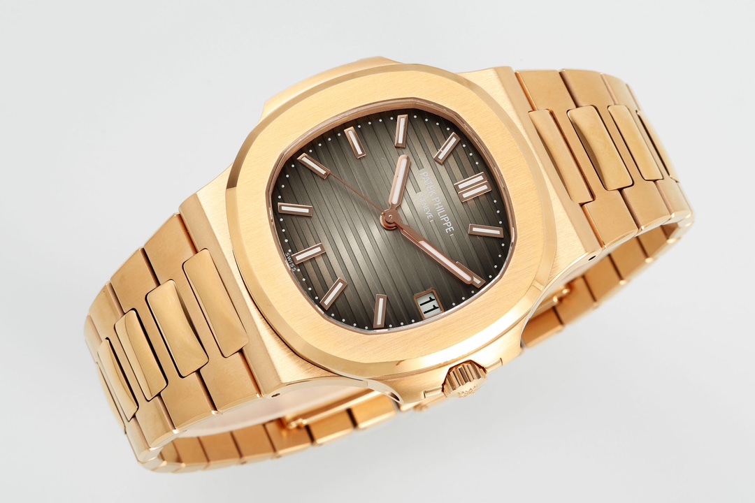 Replica Patek Philippe Nautilus 5711R 001 40MM Mens Watch