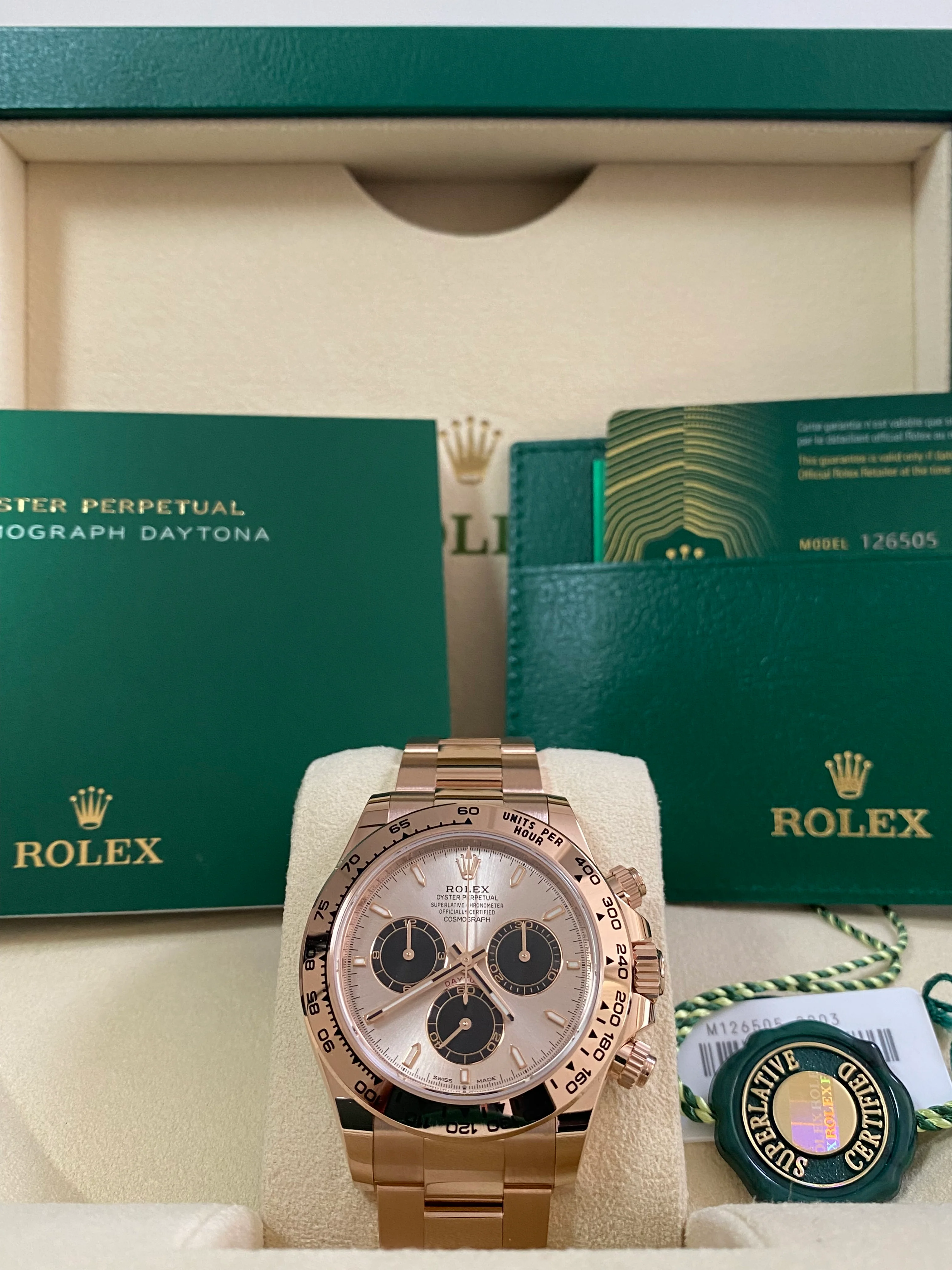 Rolex Everose Gold Cosmograph Daytona - 2024 - Sundust Dial - 126505 *FULL SET*