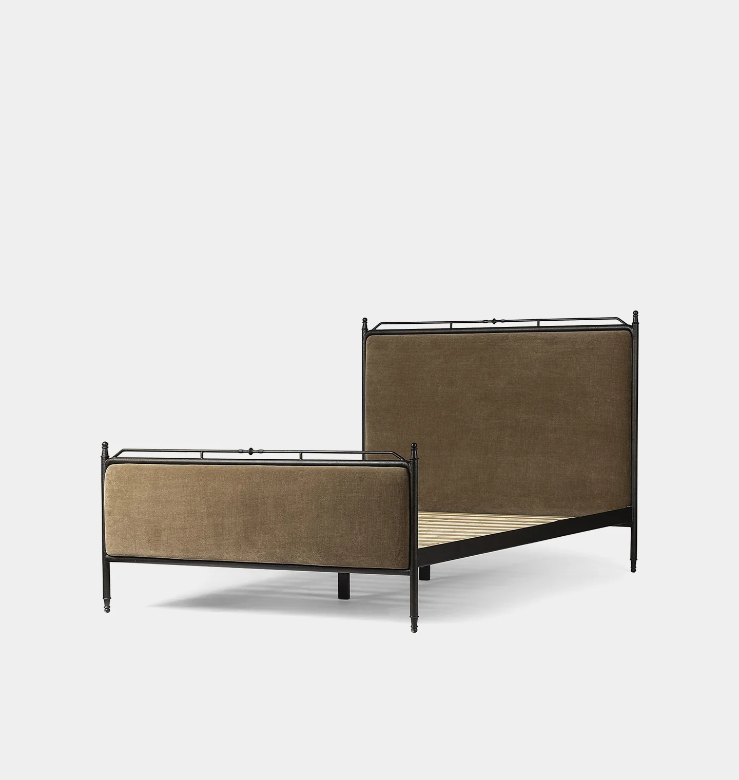 Leyla Bed