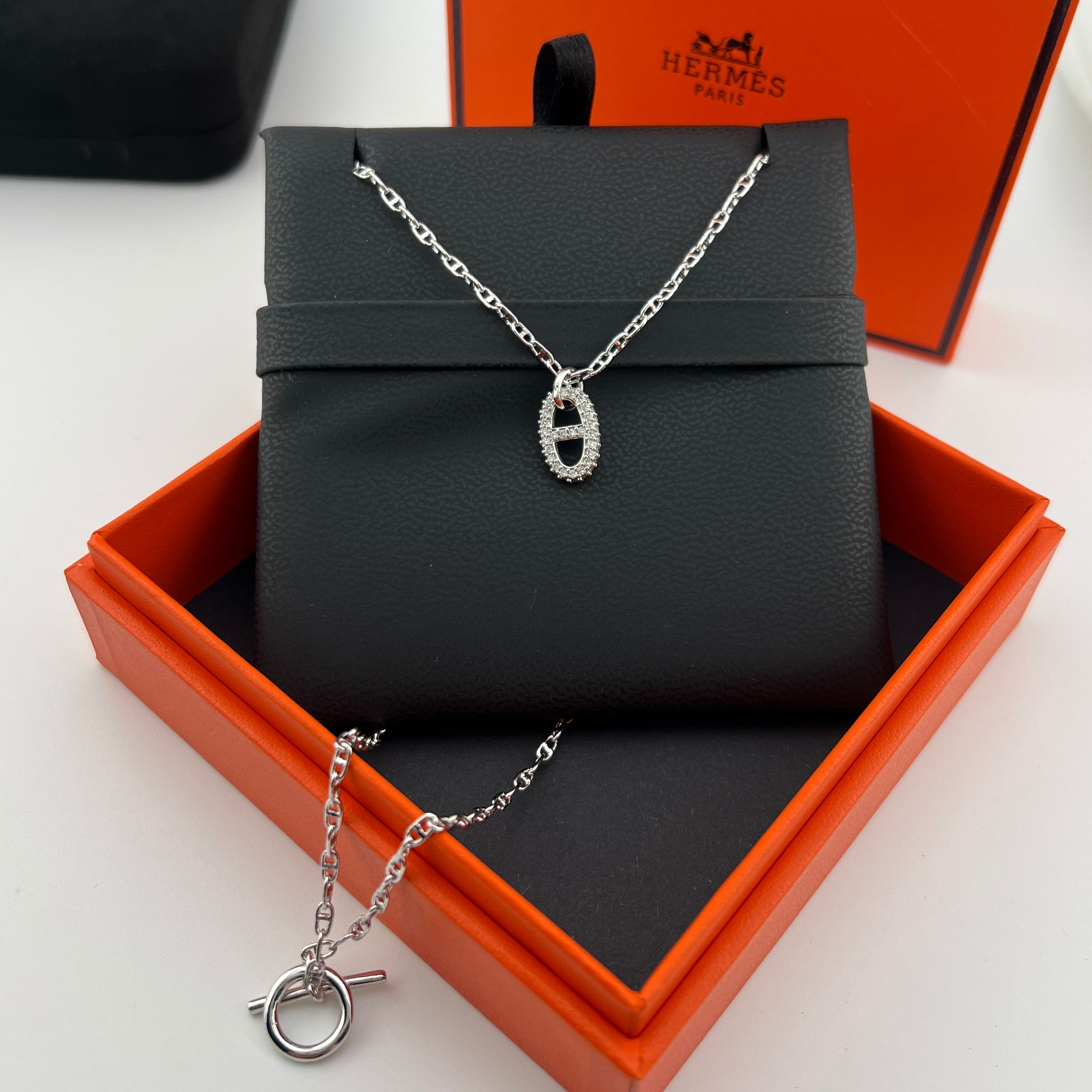 OT buckle pendant necklace - Artisantouchss