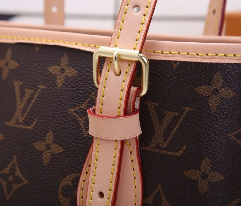 Louis Vuitton Monogram Bucket Pm Tote Bag With Wallet M42238