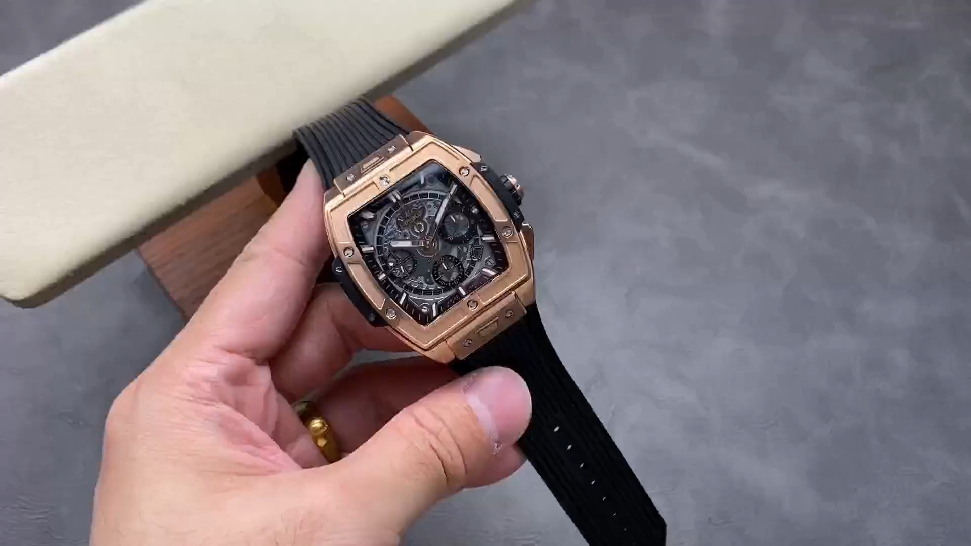 Hublot Spirit of Big Bang King 642.OX.0180.RX 42mm Mens