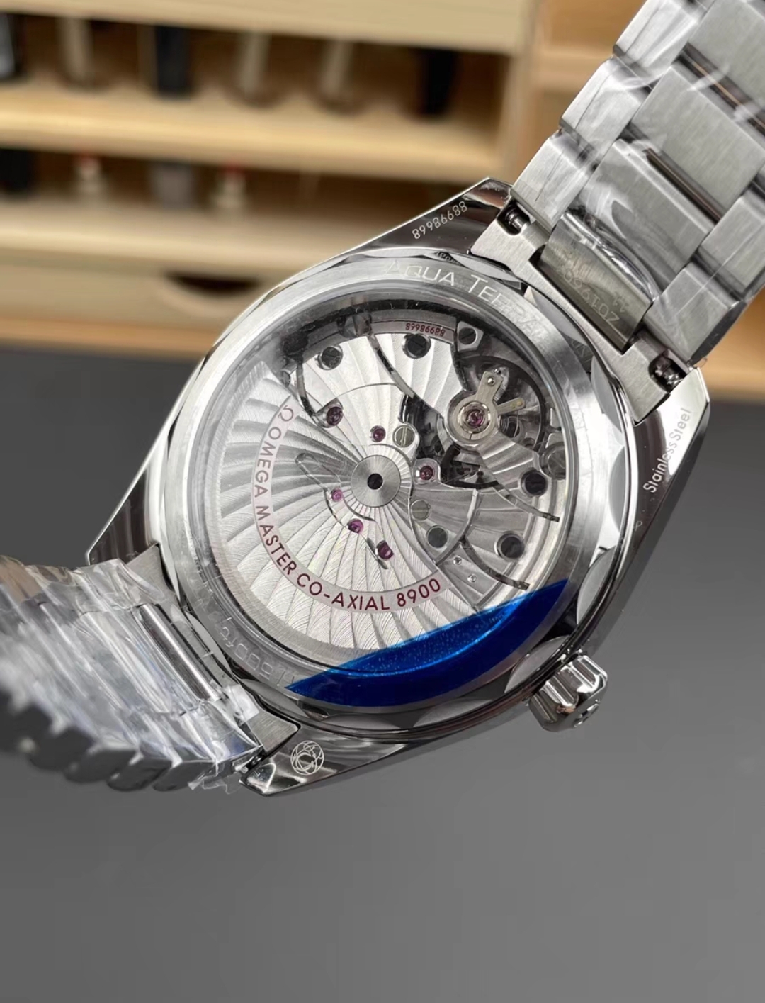 OMG Watch detail 5