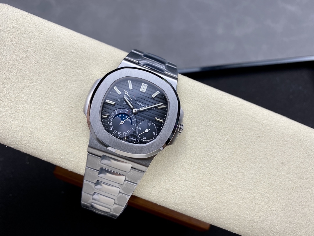 Replica Patek Philippe Nautilus 5712 1A 001 40mm Mens Watch