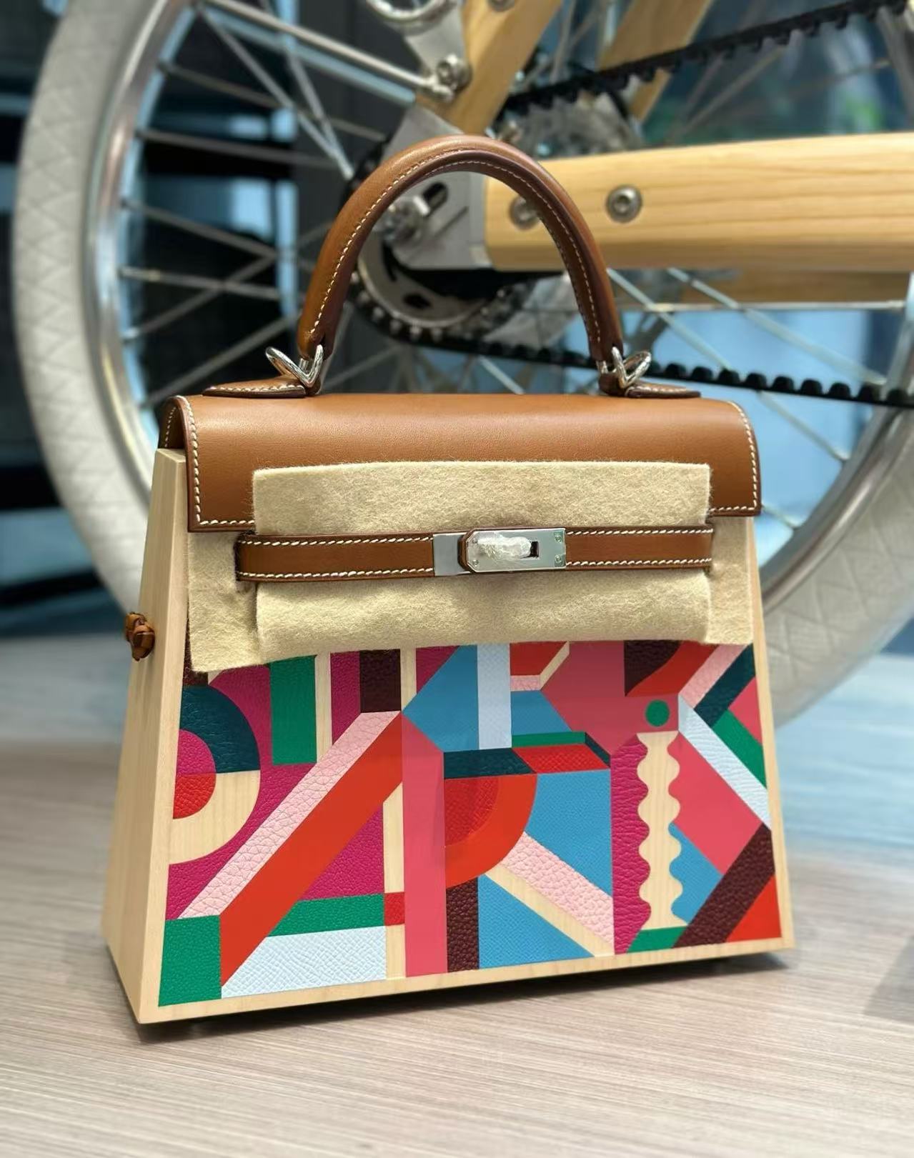 Hermès Kelly wood 22 customization