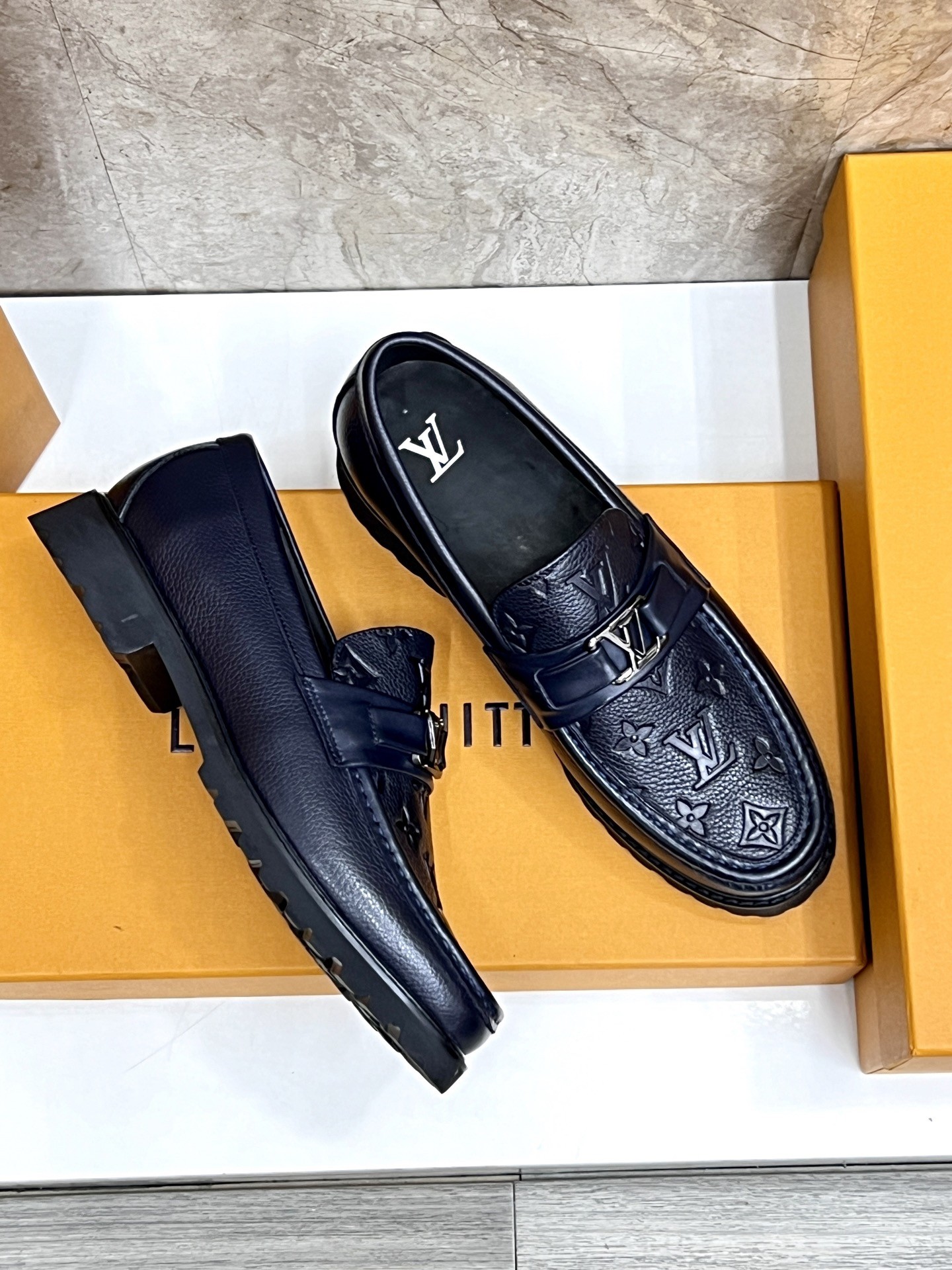 L X V Men's new high qualityLoafers detail 4