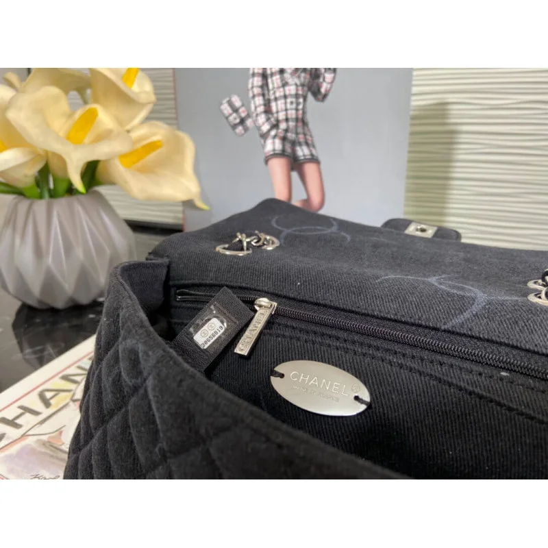 Chanel Denim Class-Flap Medium Bag As2071