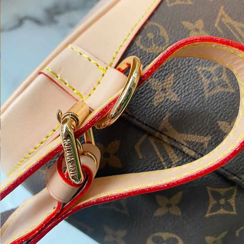 Louis Vuitton Montsouris Gm/Pm/Bb M51135