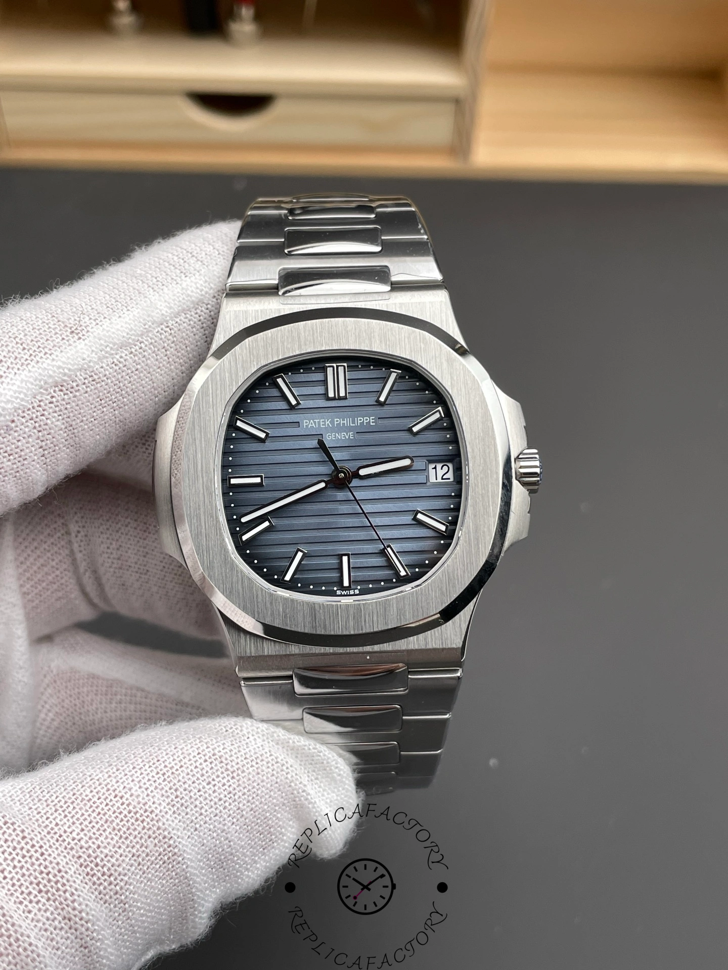 Replica Patek Philippe Nautilus 5711 1A Blue Dial 40mm Mens Watch
