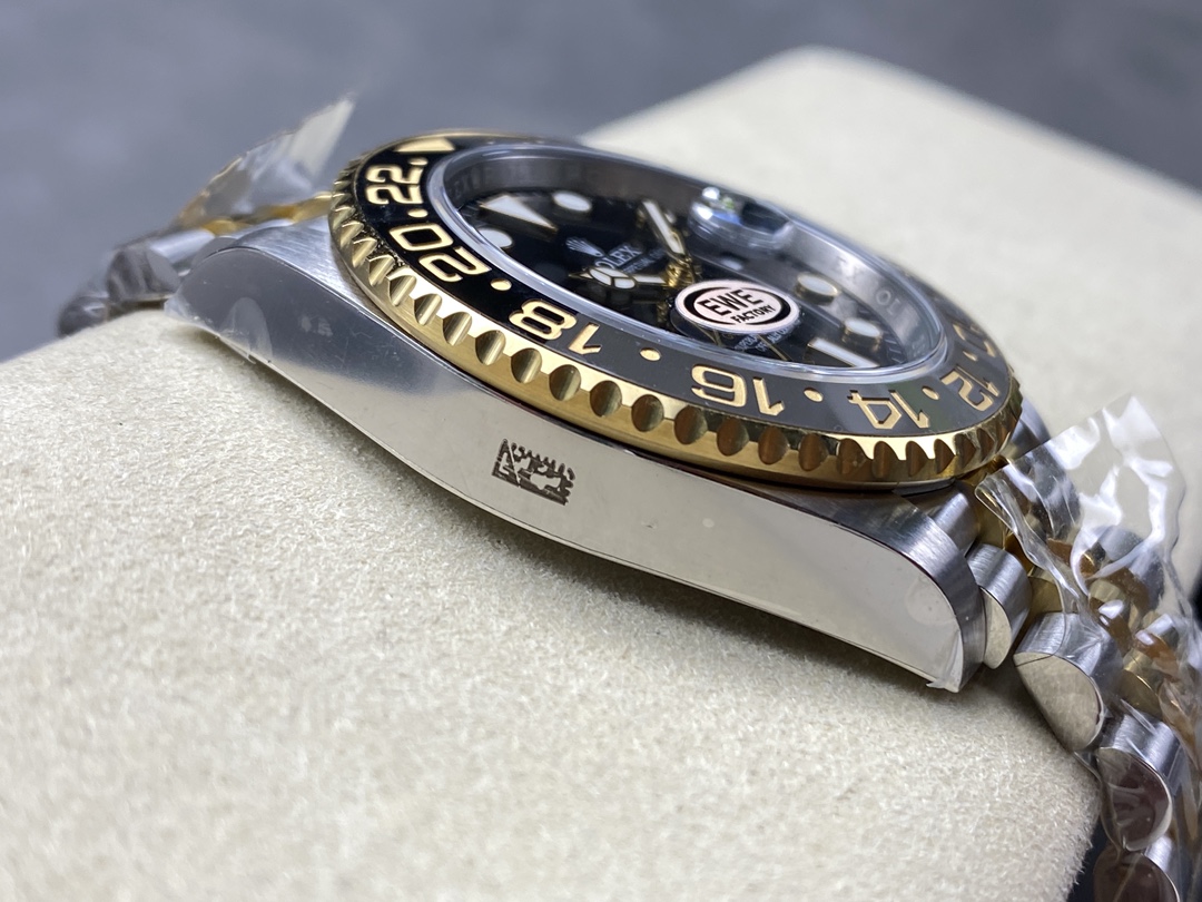 Rolex GMT Master II Black Dial Steel 18kt Yellow Gold 126713GRNR 0001 Men's Watch