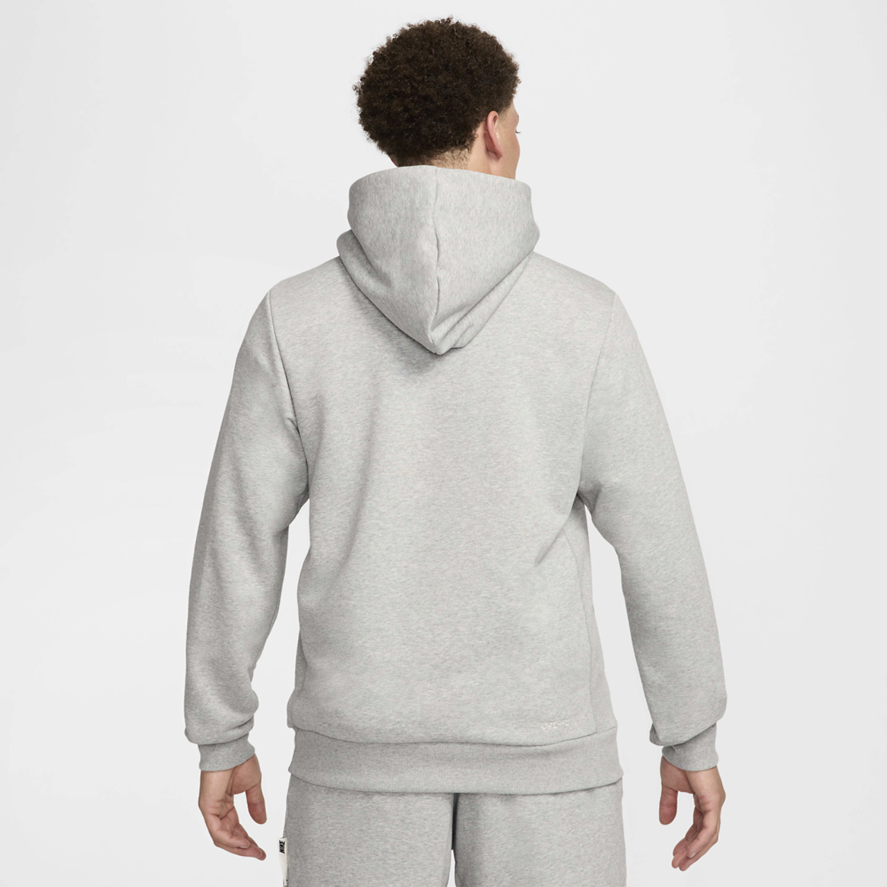 Nike Standard Issue Dri-FIT Pullover Hoodie