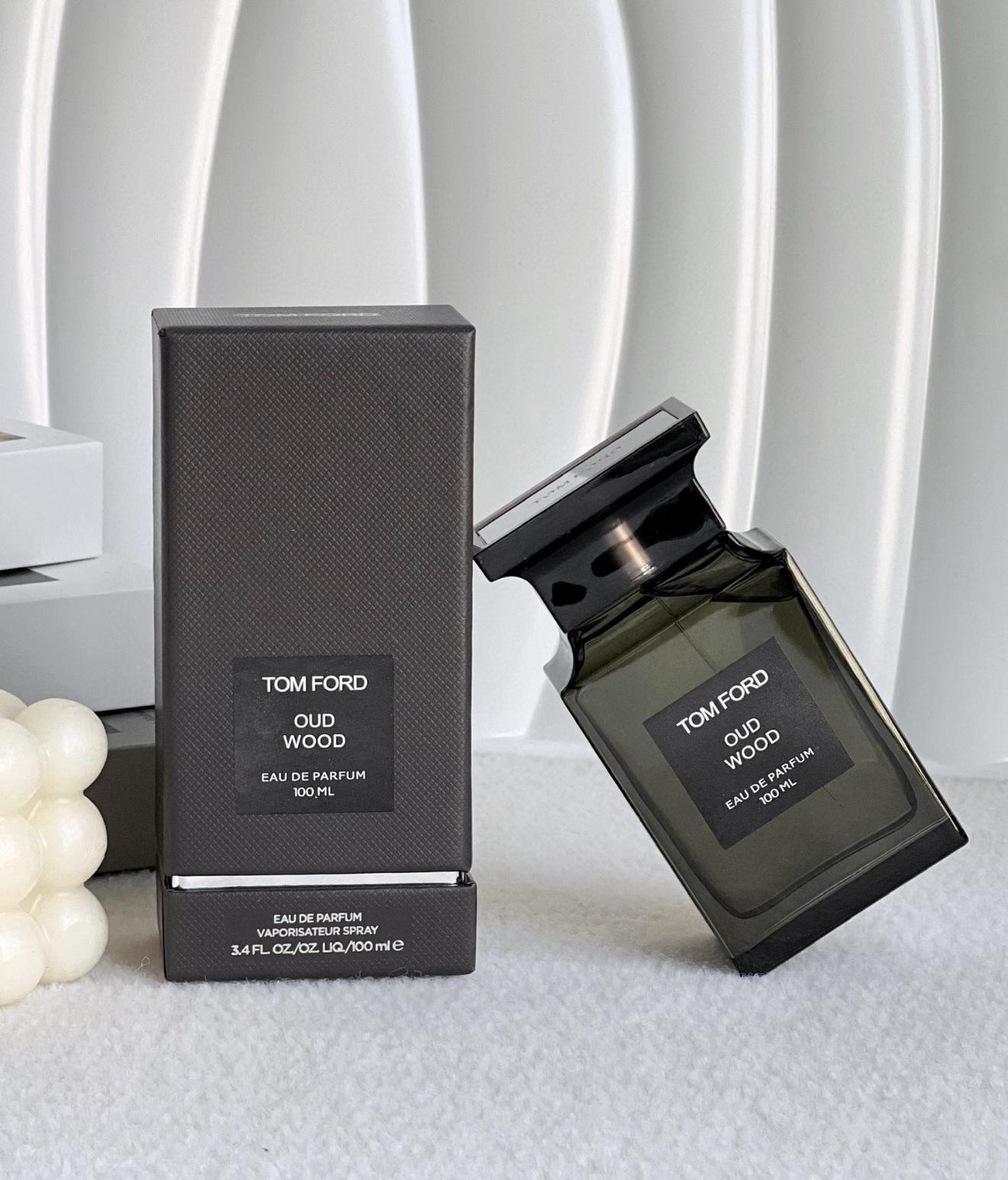 X51: Tom Ford Oud Wood Eau de Parfum 100ml