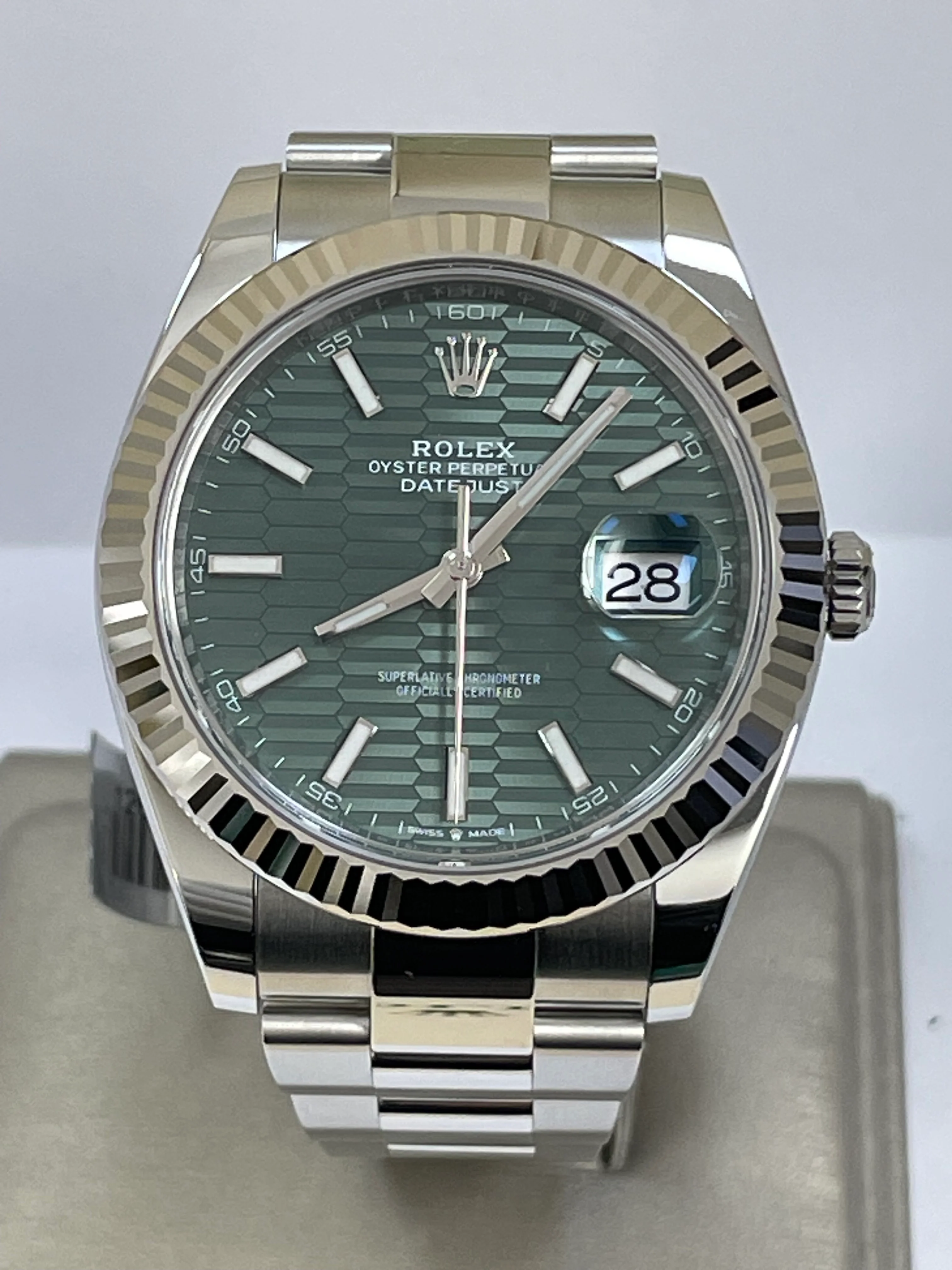 Rolex Steel and White Gold Datejust 41 - 2023 - Fluted Bezel - Mint Green Fluted-Motif Dial - Oyster Bracelet - 126334